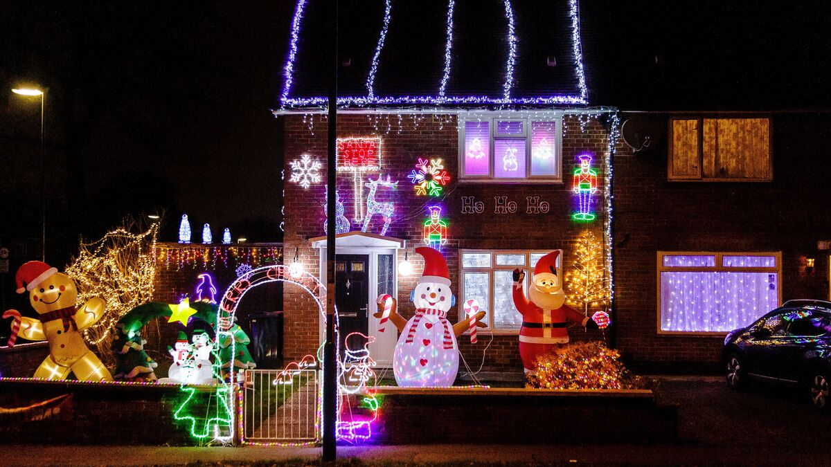 lawyer explains rules for putting christmas lights on your house pertaining to where outdoor christmas lights may be hung crossword Lawyer Explains Rules For Putting Christmas Lights On Your House pertaining to Where Outdoor Christmas Lights May Be Hung Crossword