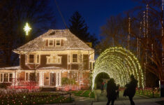 Tips For Hanging Outdoor Holiday Lights - The New York Times regarding Where Outdoor Christmas Lights Crossword