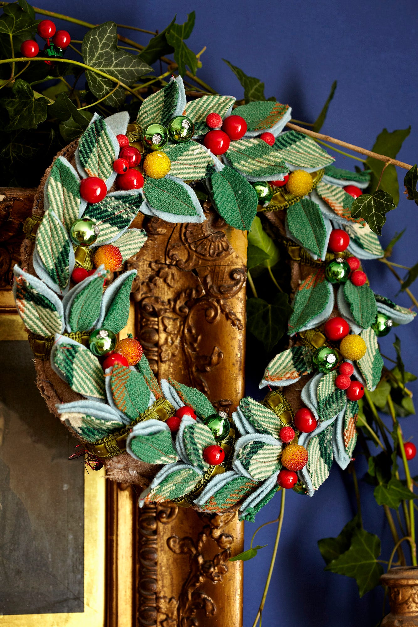 How Make Christmas Wreath Fabric